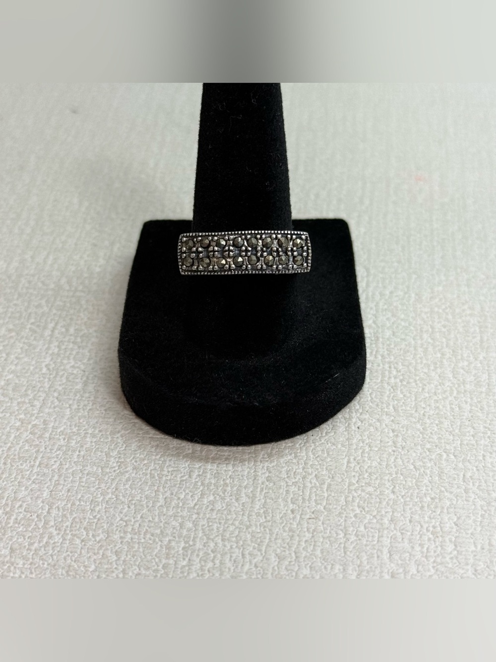 Sterling silver and Marcasite high setting ring with flower details size 8 1/2